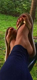 Natasa Savija feet photo thumbnail