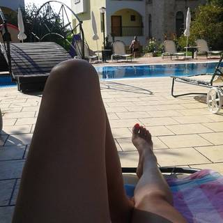 Natasa Savija feet photo thumbnail