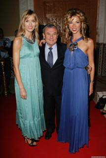 Natascha McElhone feet photo thumbnail