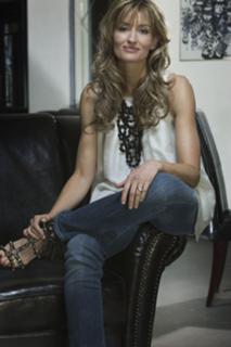 Natascha McElhone feet photo thumbnail