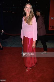 Natascha McElhone feet photo thumbnail