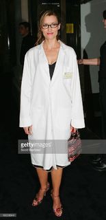 Natascha McElhone feet photo thumbnail