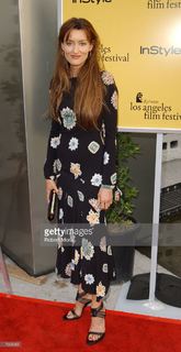 Natascha McElhone feet photo thumbnail
