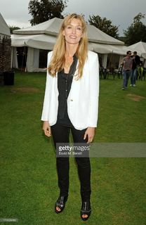 Natascha McElhone feet photo thumbnail