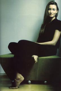 Natascha McElhone feet photo thumbnail