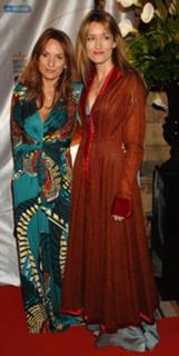 Natascha McElhone feet photo thumbnail