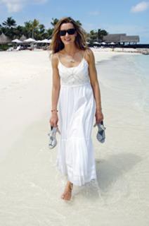 Natascha McElhone feet photo thumbnail