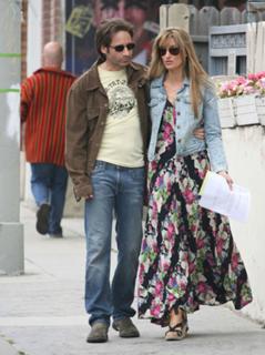 Natascha McElhone feet photo thumbnail