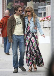 Natascha McElhone feet photo thumbnail