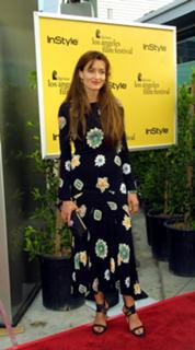 Natascha McElhone feet photo thumbnail