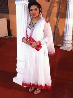 Natasha Ali feet photo 6