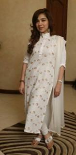 Natasha Ali feet photo 19