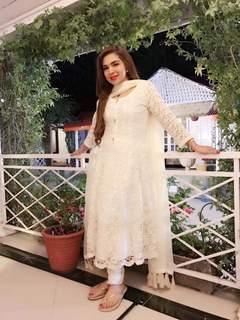Natasha Ali feet photo 10