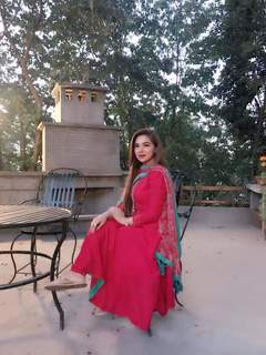 Natasha Ali feet photo 9