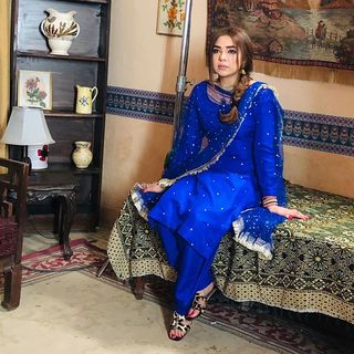 Natasha Ali feet photo 7