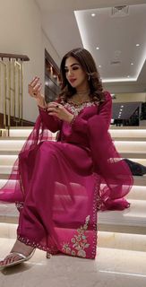 Natasha Ali feet photo 15