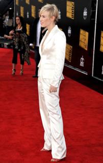 Natasha Bedingfield feet photo thumbnail