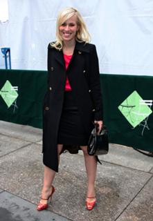 Natasha Bedingfield feet photo thumbnail