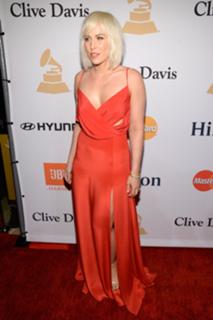 Natasha Bedingfield feet photo thumbnail