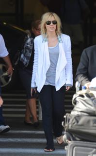 Natasha Bedingfield feet photo thumbnail