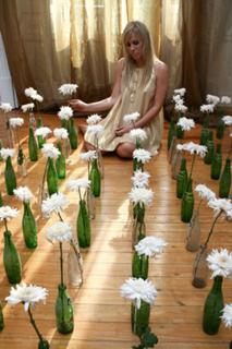 Natasha Bedingfield feet photo thumbnail