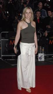 Natasha Bedingfield feet photo thumbnail