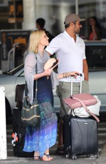 Natasha Bedingfield feet photo thumbnail