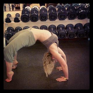 Natasha Bedingfield feet photo thumbnail