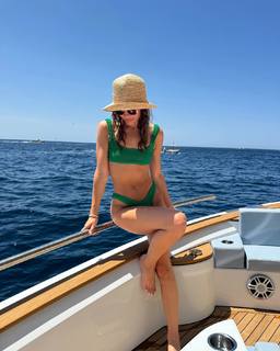 Natasha Bure feet photo 15