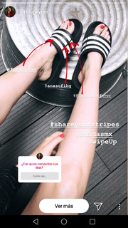 Natasha Dupeyrón feet photo thumbnail