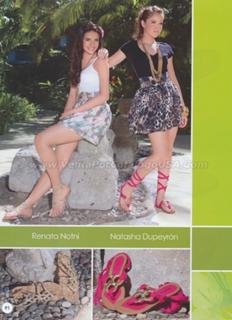 Natasha Dupeyrón feet photo thumbnail