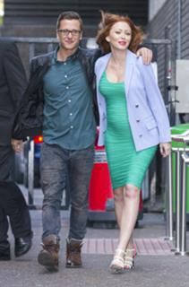 Natasha Hamilton feet photo thumbnail