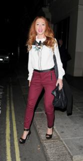 Natasha Hamilton feet photo thumbnail
