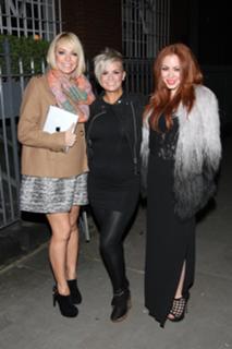 Natasha Hamilton feet photo thumbnail