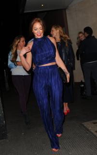 Natasha Hamilton feet photo thumbnail