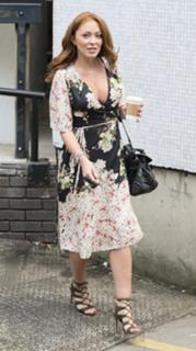 Natasha Hamilton feet photo thumbnail