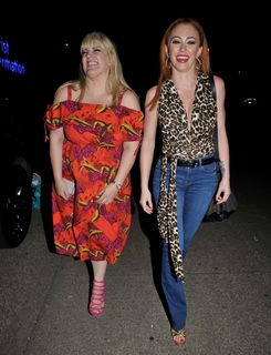 Natasha Hamilton feet photo thumbnail