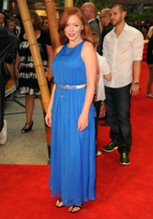 Natasha Hamilton feet photo thumbnail