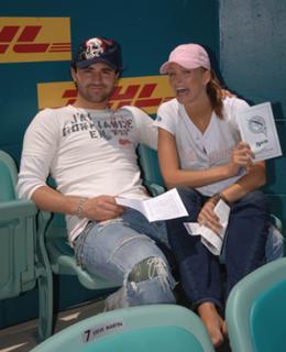 Natasha Henstridge feet photo thumbnail