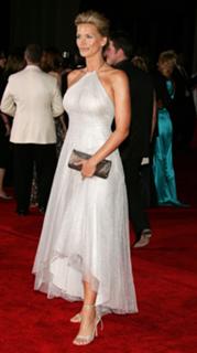 Natasha Henstridge feet photo thumbnail