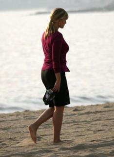 Natasha Henstridge feet photo thumbnail