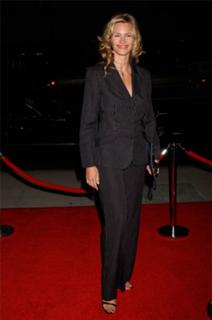 Natasha Henstridge feet photo thumbnail