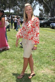 Natasha Henstridge feet photo thumbnail