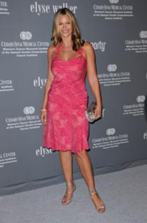Natasha Henstridge feet photo thumbnail