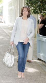 Natasha Kaplinsky feet photo 14