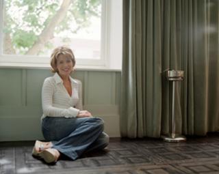 Natasha Kaplinsky feet photo 12
