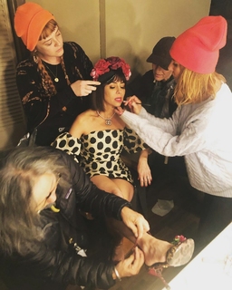 Natasha Leggero feet photo thumbnail