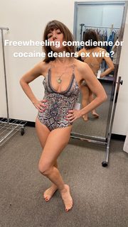 Natasha Leggero feet photo thumbnail