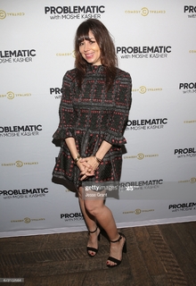 Natasha Leggero feet photo thumbnail