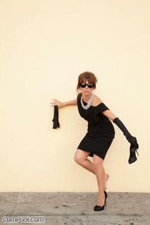 Natasha Leggero feet photo thumbnail